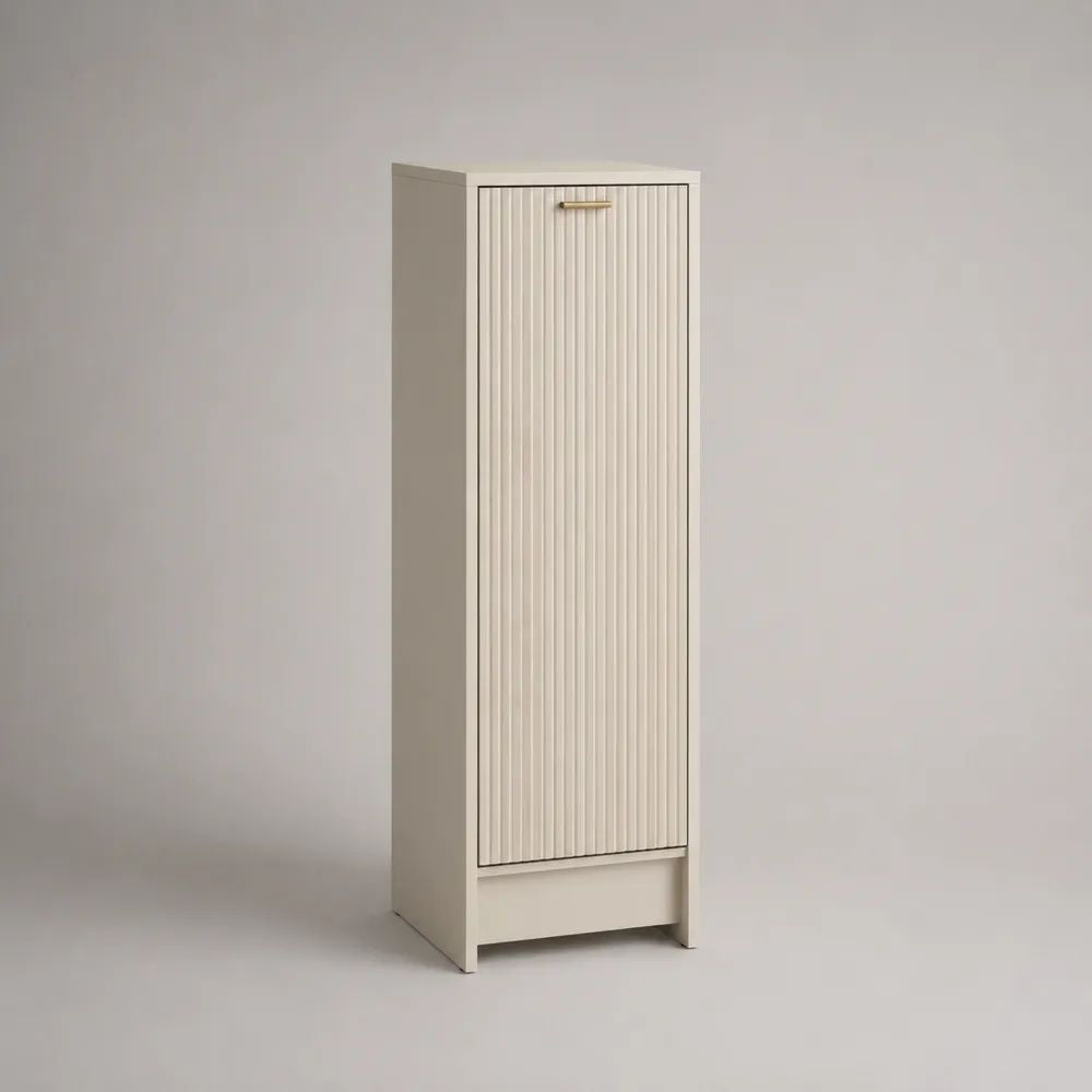 Schmaler Schuhschrank aus MDF mit 1 Tür und geriffelter Front, Cremeweiß/Messingfarben, 50 × 30 × 130 cm