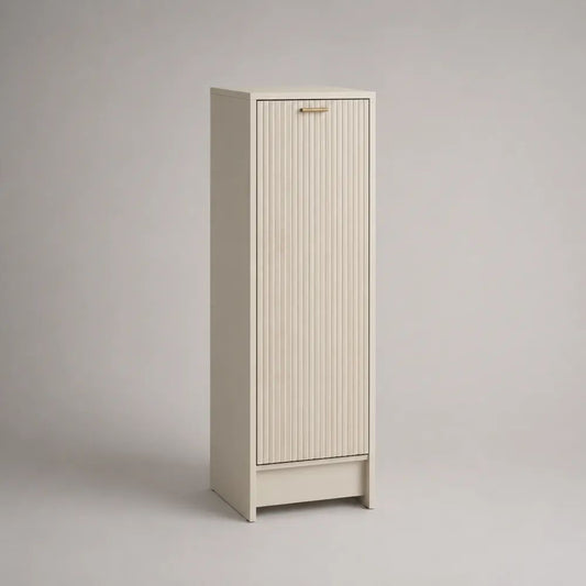 Schmaler Schuhschrank aus MDF mit 1 Tür und geriffelter Front, Cremeweiß/Messingfarben, 50 × 30 × 130 cm
